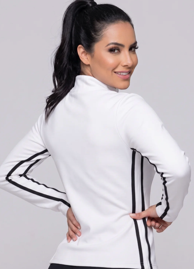 Chaqueta Winter-Sculpt: Aislamiento Térmico con Corte Anatómico